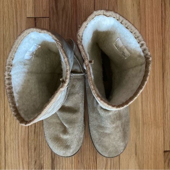GUC Vintage Delias Aspen Shorti suede sherpa lined booties. UggSand  Size 8. - Picture 6 of 11